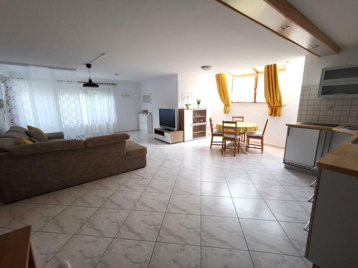 Ferienwohnung Jasmin & Alex Muhlhausen-Ehingen Ngoại thất bức ảnh